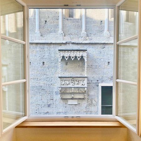 Amazing San Lorenzo 19, Rolli Palace Unesco - Stunning View Overlooking The Cathedral - Free Private Parking- Genoa Luaran gambar