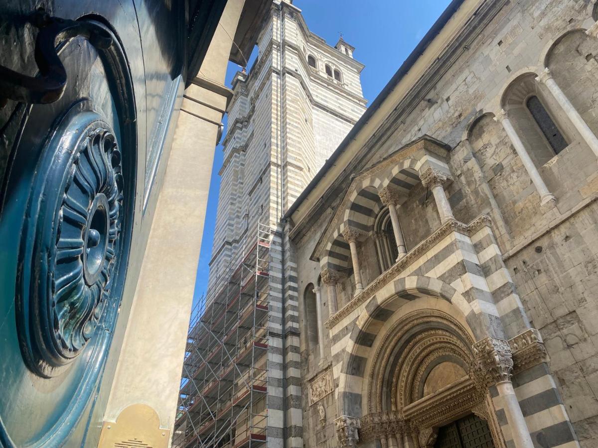 Amazing San Lorenzo 19, Rolli Palace Unesco - Stunning View Overlooking The Cathedral - Free Private Parking- Genoa Luaran gambar