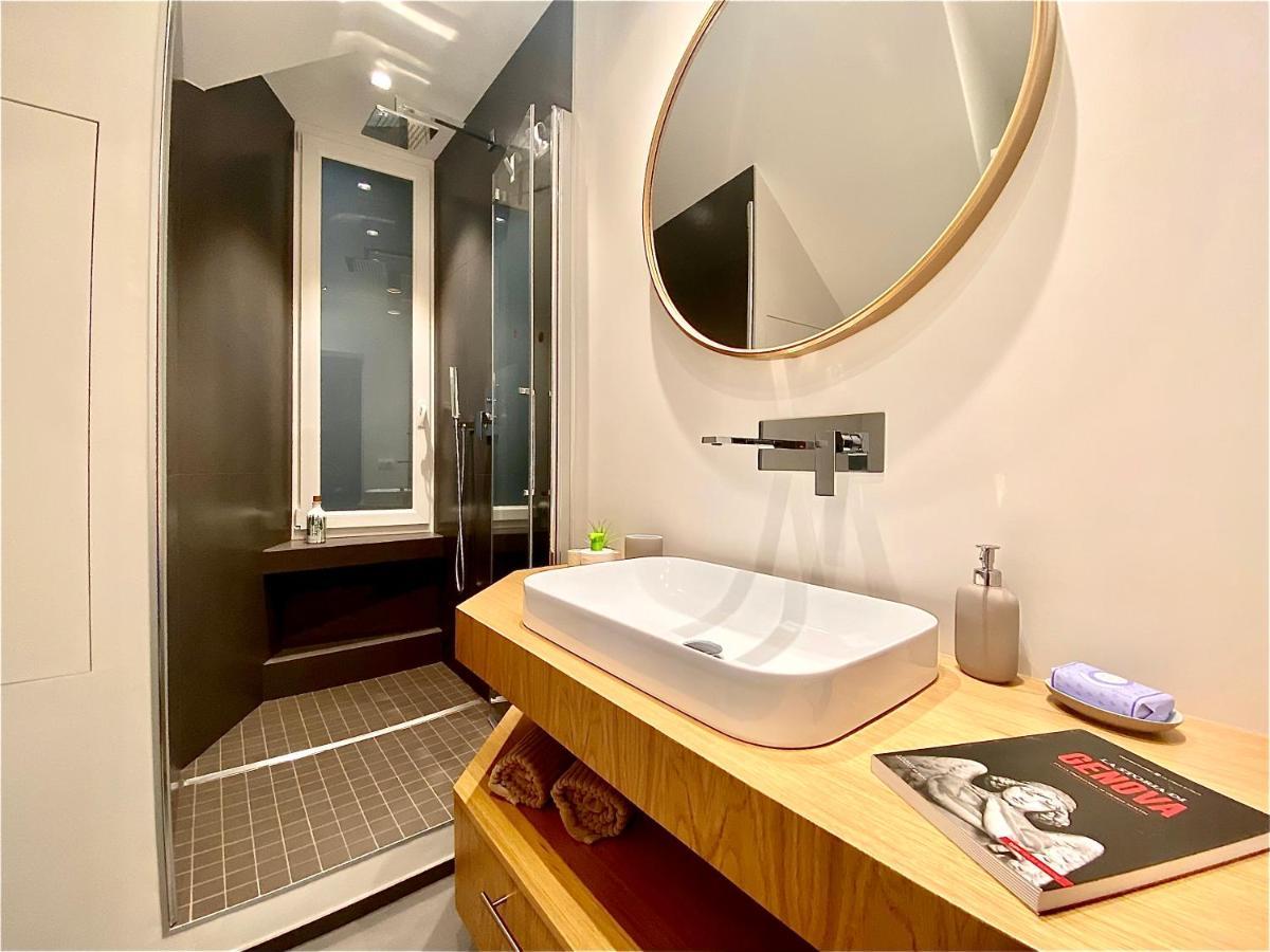 Amazing San Lorenzo 19, Rolli Palace Unesco - Stunning View Overlooking The Cathedral - Free Private Parking- Genoa Luaran gambar