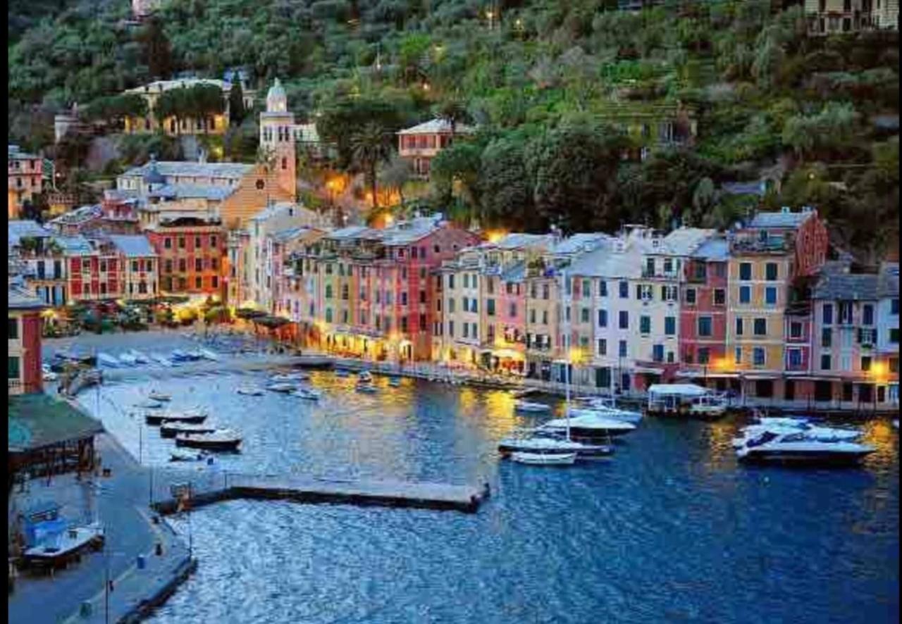 Amazing San Lorenzo 19, Rolli Palace Unesco - Stunning View Overlooking The Cathedral - Free Private Parking- Genoa Luaran gambar